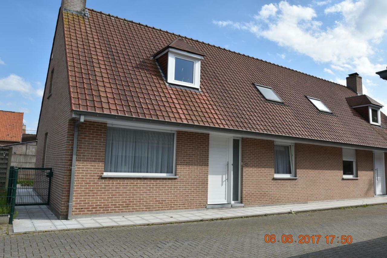 Damon II Apartman Poelkapelle Kültér fotó